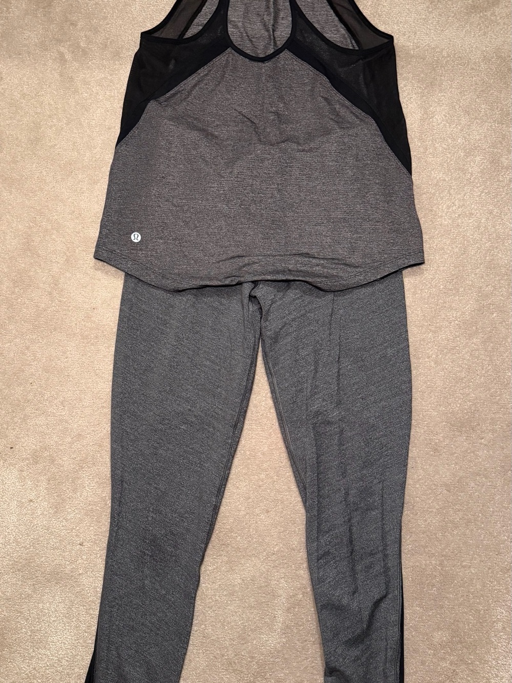 lululemon set (small size, 06 leggings)